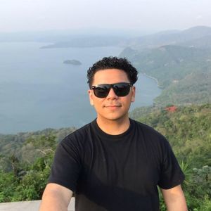 Meet your Posher, Javier